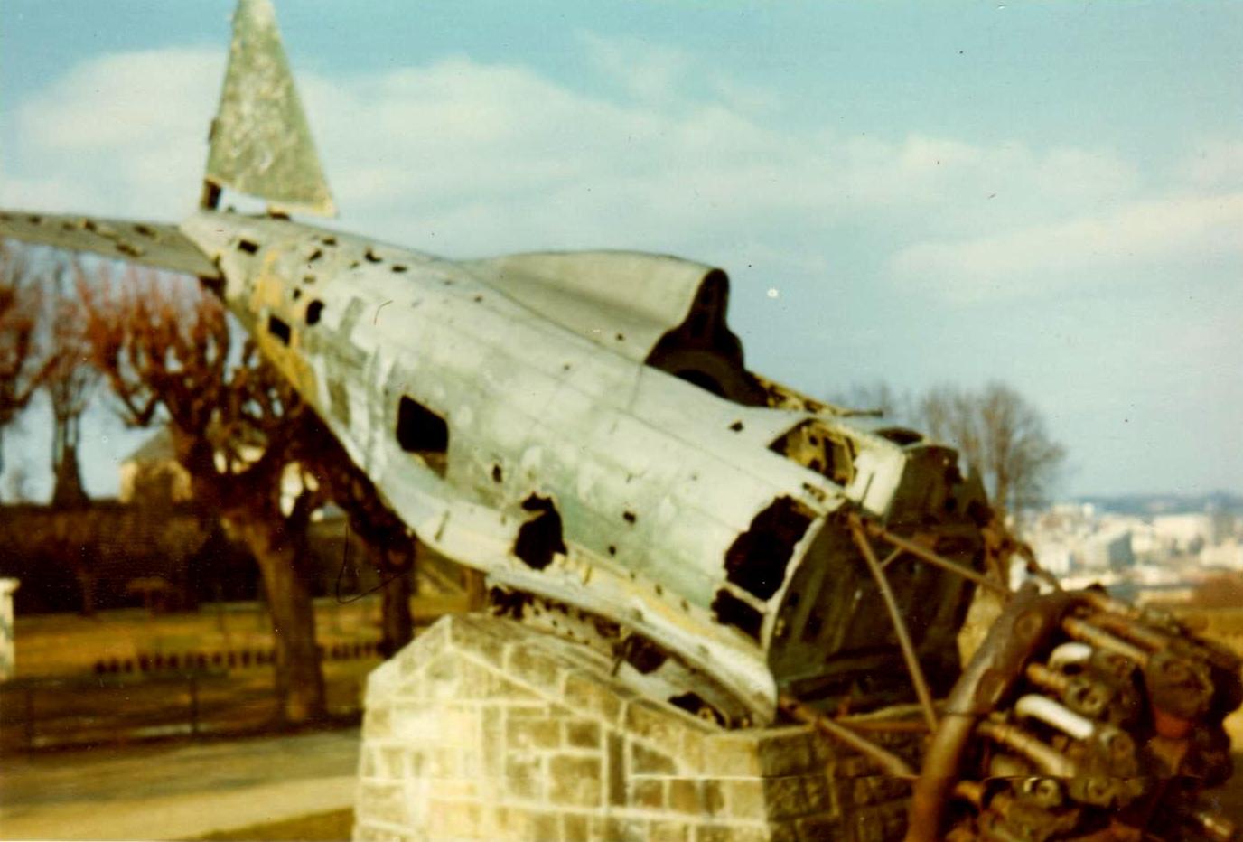 avion à la cathédrale